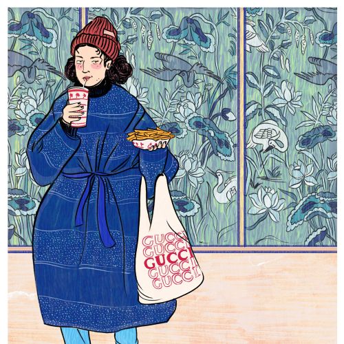 Fashion women with Gucci bag