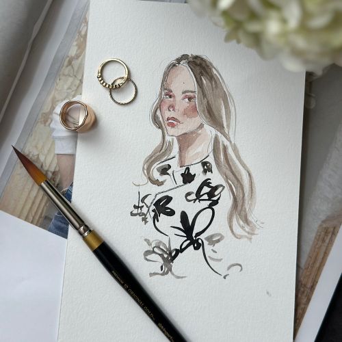 Live sketch of fashionable woman portrait