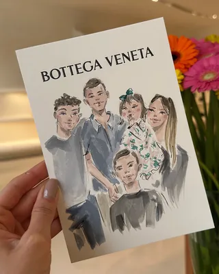 Live family painting at Bottega Veneta store