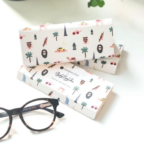 Graphic Gift wrapper
