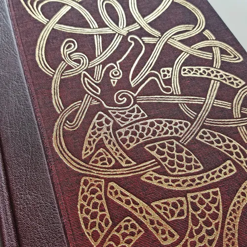 Linolschnitt-Entwurf mit Blattgold für Seamus Heaneys Beowulf-Cover