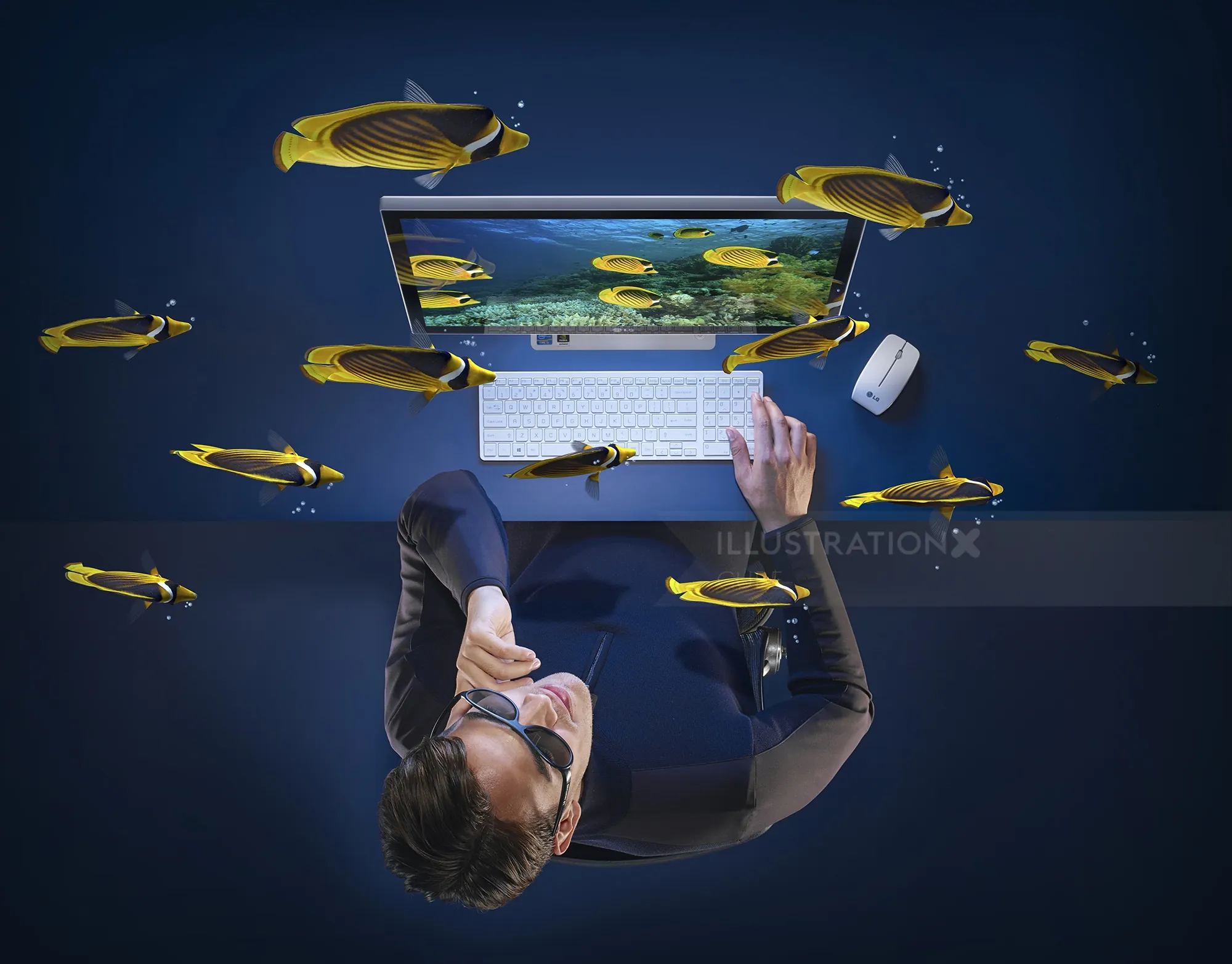 Hombre trabajando en una computadora portátil rodeado de peces flotantes, obra de CUBE