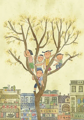 The cute kids climbs the tree