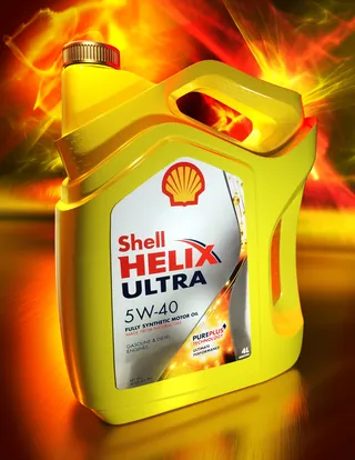 Yellow Shell Helix Ultra 5W-40 motor oil container