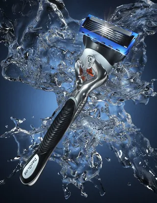 Gillette ProGlide razor with water splash background