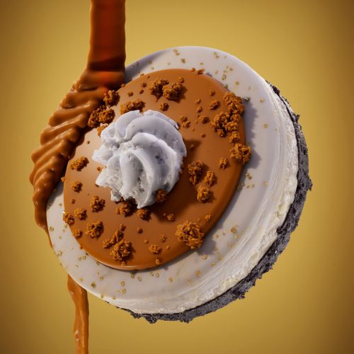 Dan Couto's CGI caramel cheesecake tart with whipped cream
