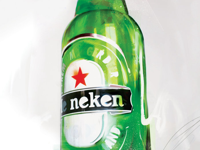 anuncio de marca cerveza Heineken alcohol envase etiqueta cerveza botella