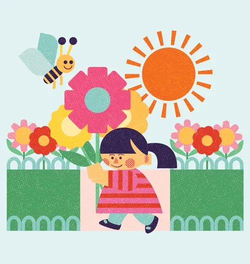 Mädchen im gestreiften Kleid hält Blumen in der Sonne, eine Biene ist in der Nähe