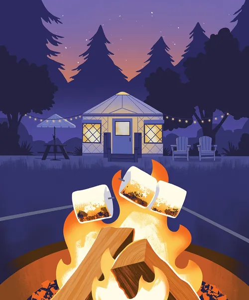 Lagerfeuer mit gerösteten Marshmallows in der Nähe einer Jurte und Gartenbeleuchtung bei Sonnenuntergang von Drew Bardana