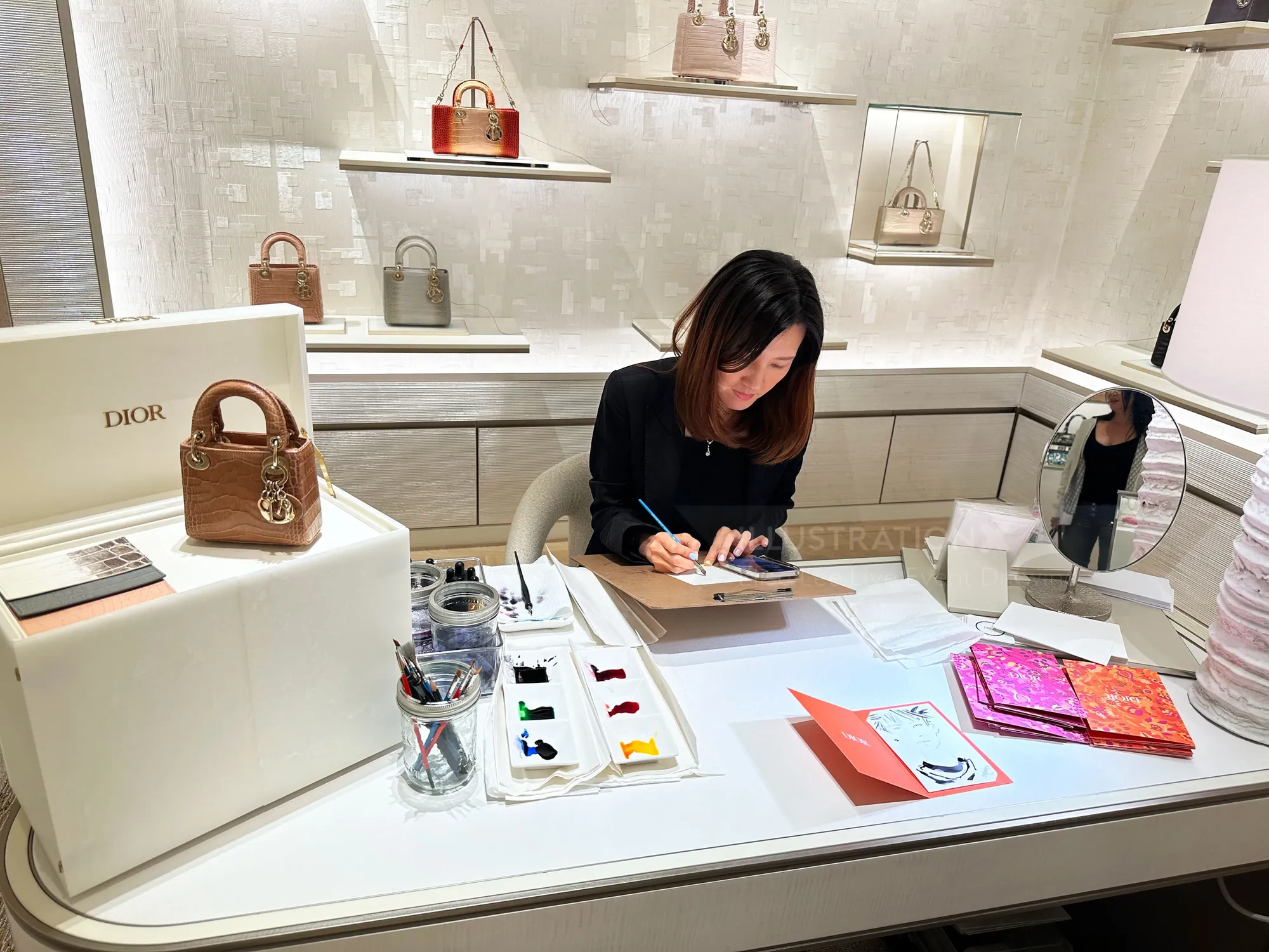 Elise's brush with Dior: Live art unveiled