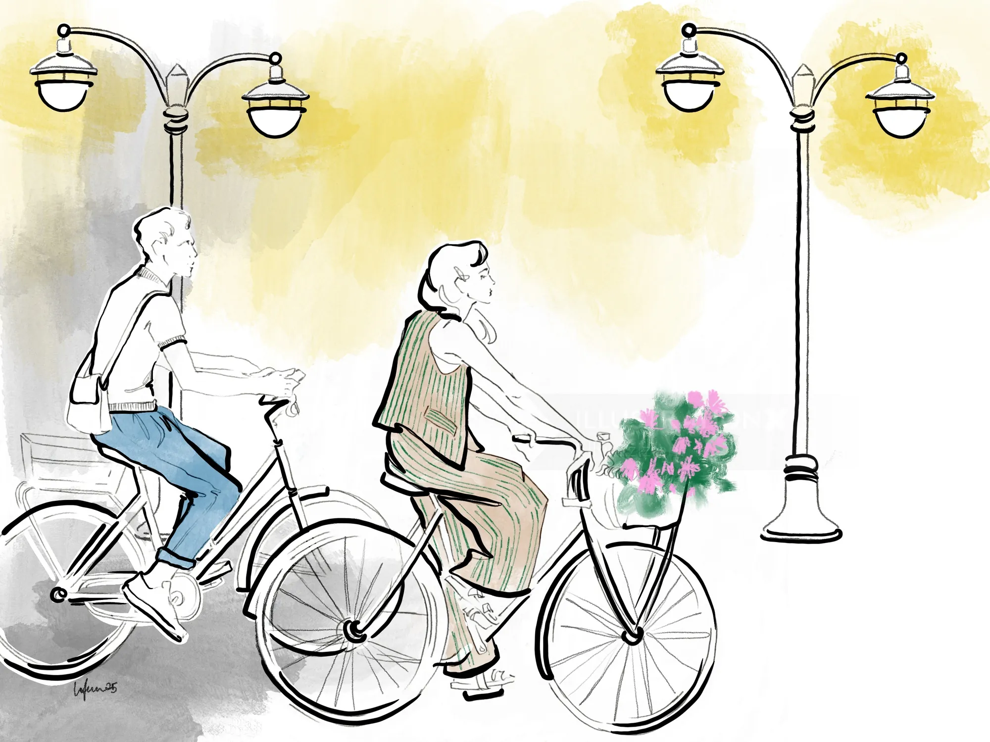 Duas pessoas andando de bicicleta sob postes de luz à noite, uma delas com flores em uma cesta.