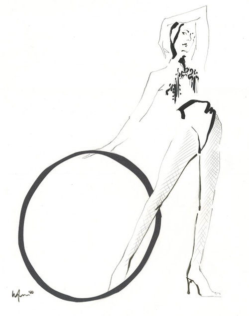 Live Drawring of Model with ring
