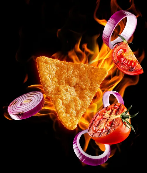 Flavoured protein crisps with tomato and onion by Food For Thought