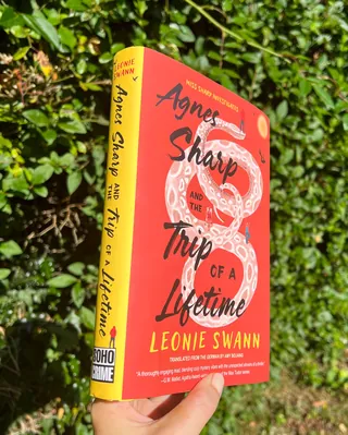 The book "Agnes Sharp and the Trip of a Lifetime" by Leonie Swann. 