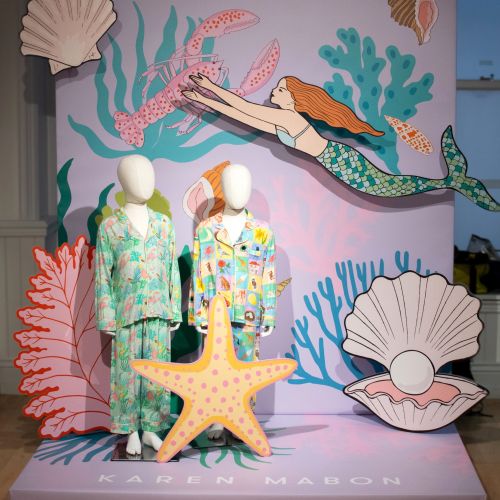 Karen Mabon People Illustrator from UK