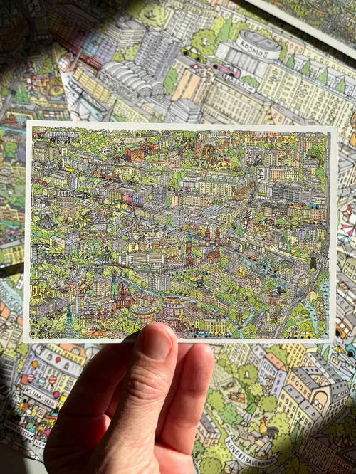 Katherine Kannon a illustré un détail de carte de ville tenu par une main
