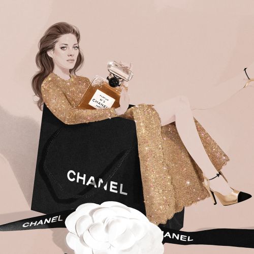 Illustration of Marion Cotillard holding Chanel No.5 perfume by Kelly Smith