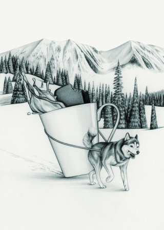 水のマグカップを運ぶ犬 