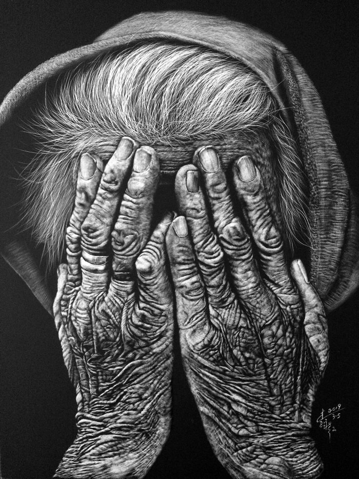 Illustration de vieilles mains en noir et blanc