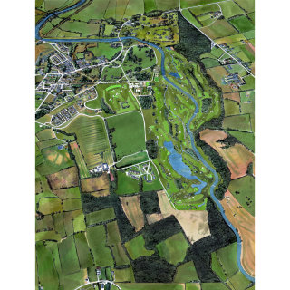 ゴルフコースの絵が描かれたアイルランドの田園風景の空中写真