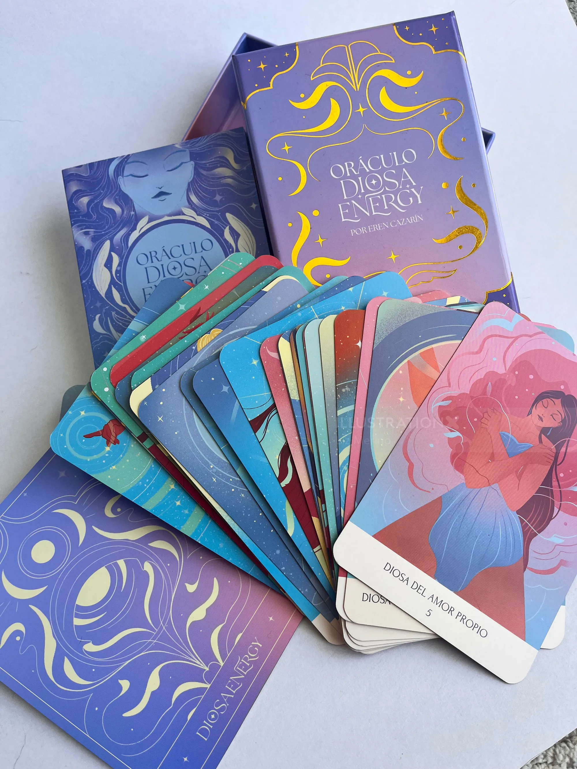 Baraja de oráculo Diosa Energy de Liz Merino con caja, guía y cartas.