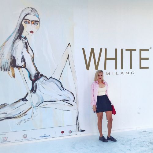 Advertising White Milano
