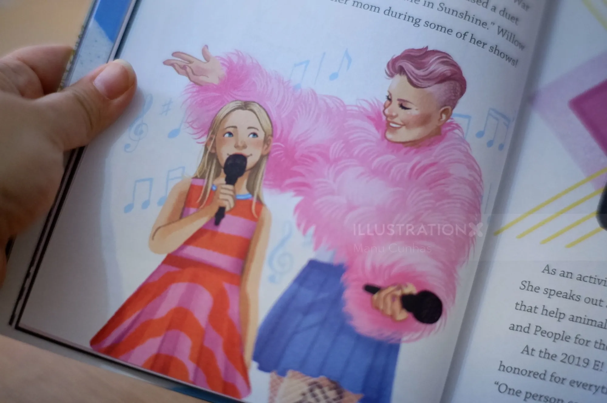 Illustration by Manu Cunhas showing two colorful women with a microphone