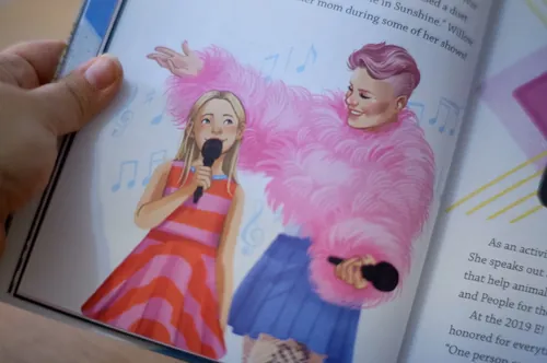 Illustration by Manu Cunhas showing two colorful women with a microphone