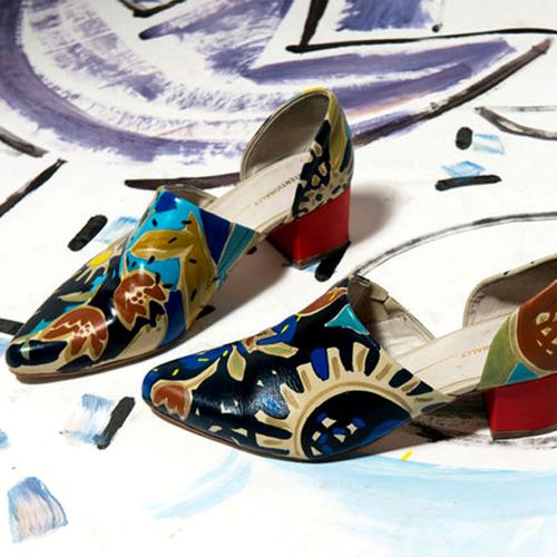 Hand-painted shoes illustration 