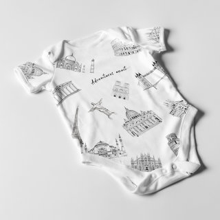 Ilustración de lugares icónicos en ropa de bebé.