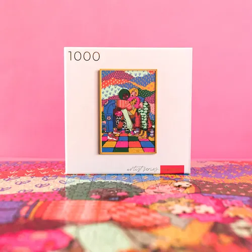 Farbenfrohe Puzzlebox mit lebendiger, figurativer Illustration von Rachel Winter