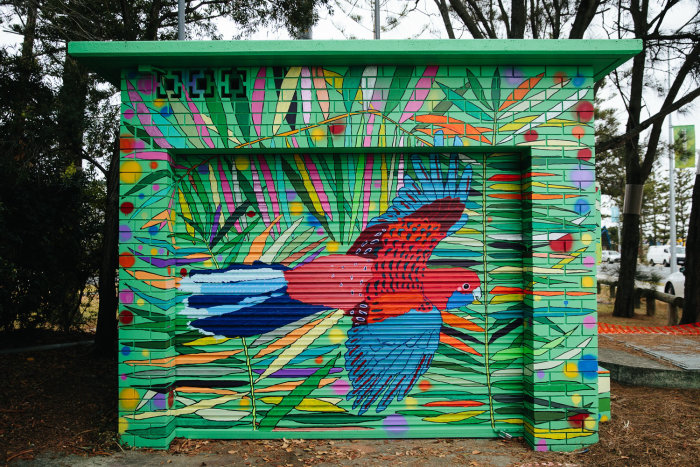 Parrot wings wall mural