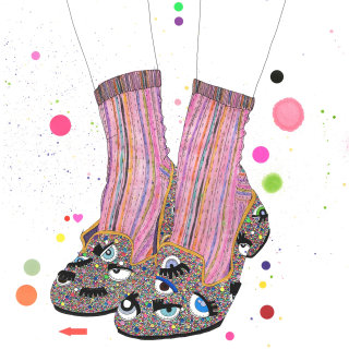 ilustração de sapato com glitter metálico arco íris 