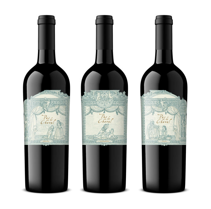 Pas De Cheval wine packaging