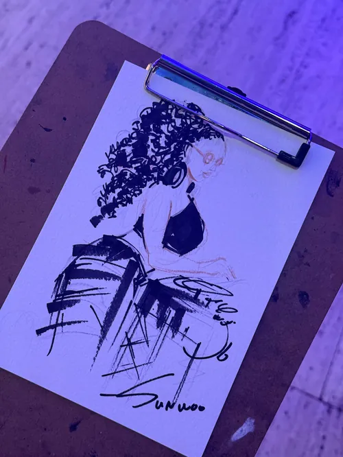 Sketch of a woman dancing drawn live by Sunwoo Mansour
