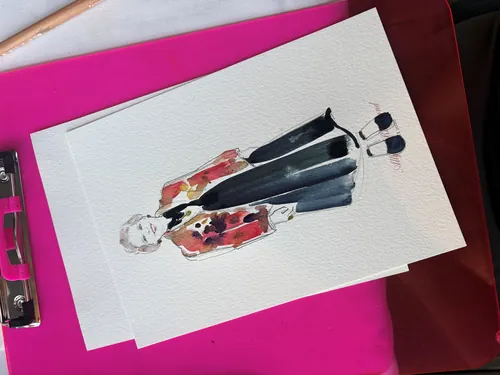Aquarellskizze von Sunwoo Mansour Live Events: Eine Frau in einer farbenfrohen Jacke.