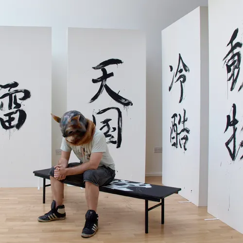 Live event drawing lettering on walls
