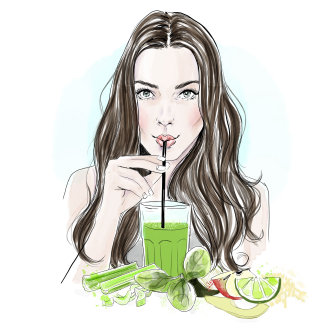 niña de pelo largo bebiendo jugo de vegetales saludables