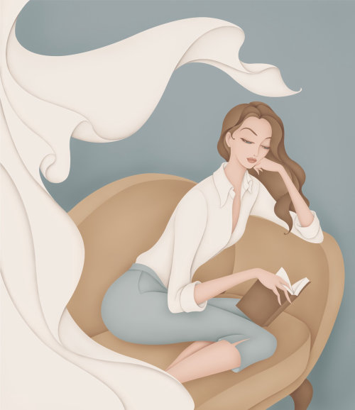 Mulher lendo na espreguiçadeira, vestindo camisa branca clássica