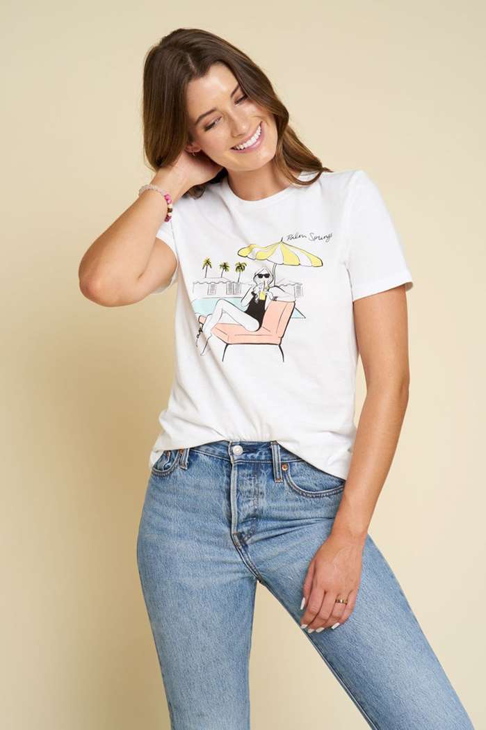 girl posing in rappi graphic tee