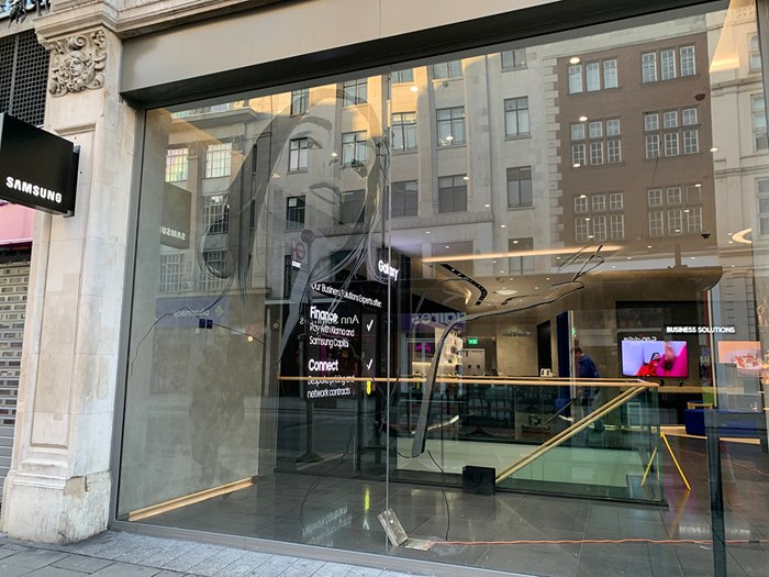 Photorealistic illustration of Samsung's Oxford Street Store