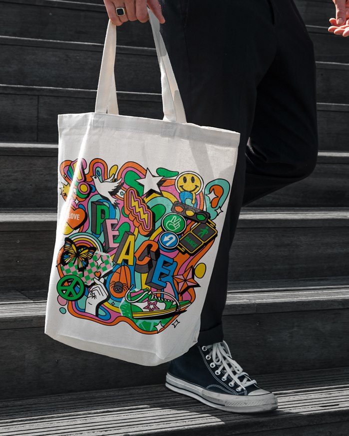 An illustration of  tote bag from Spyder Shop